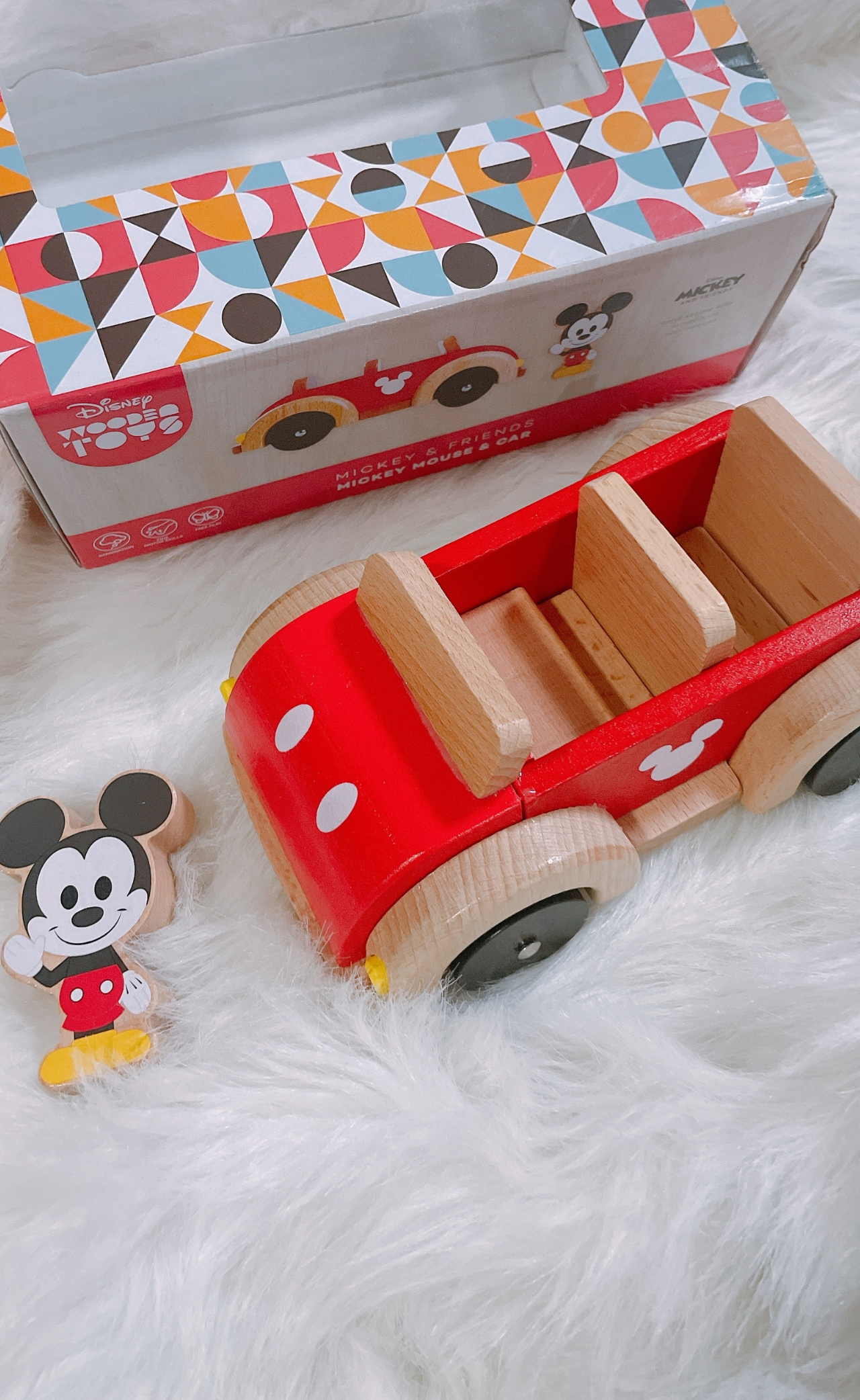 *NEW Wooden Disney Mickey Car